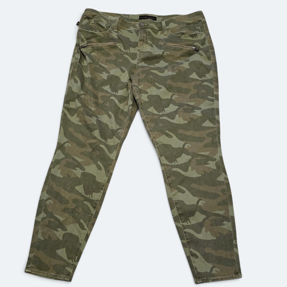 Rock & Republic Womens 18W Kashmiere Camo Skinny Pants Green Camouflage